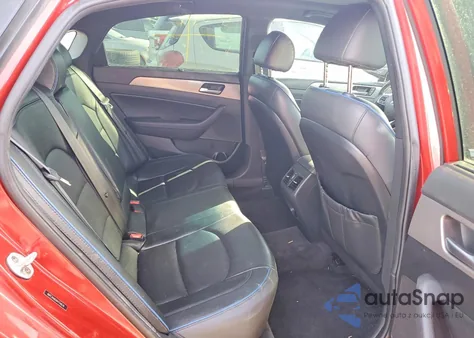 2019 Hyundai Sonata Limited Turbo z USA, uszkodzony, nr VIN 5NPE34AB2KH744676